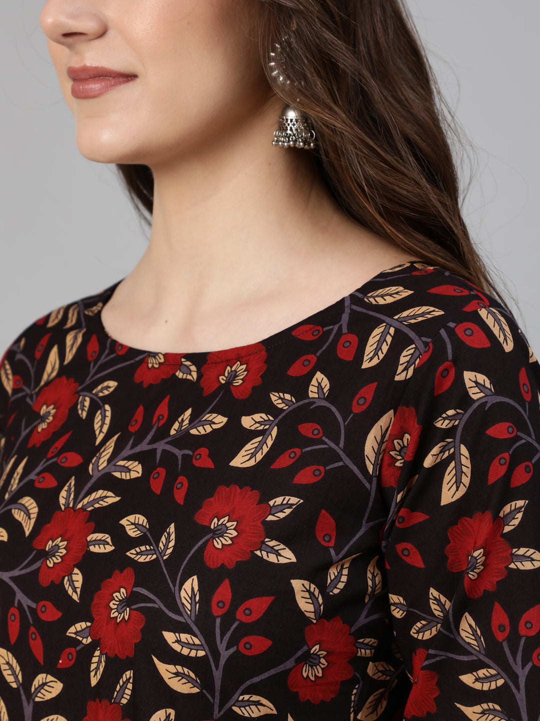 NOZ2TOZ Women Black And Maroon Floral Printed Kurta With Trouser & Dupatta - Distacart