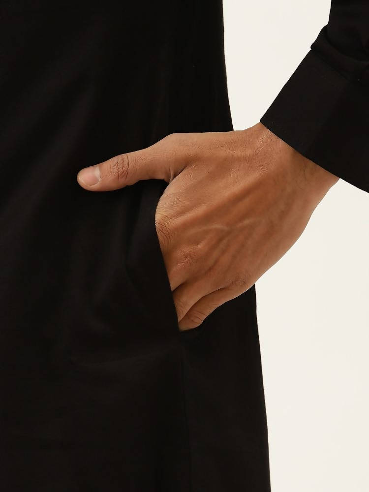 Manyavar Men Black Solid Kurta with Pyjamas - Distacart