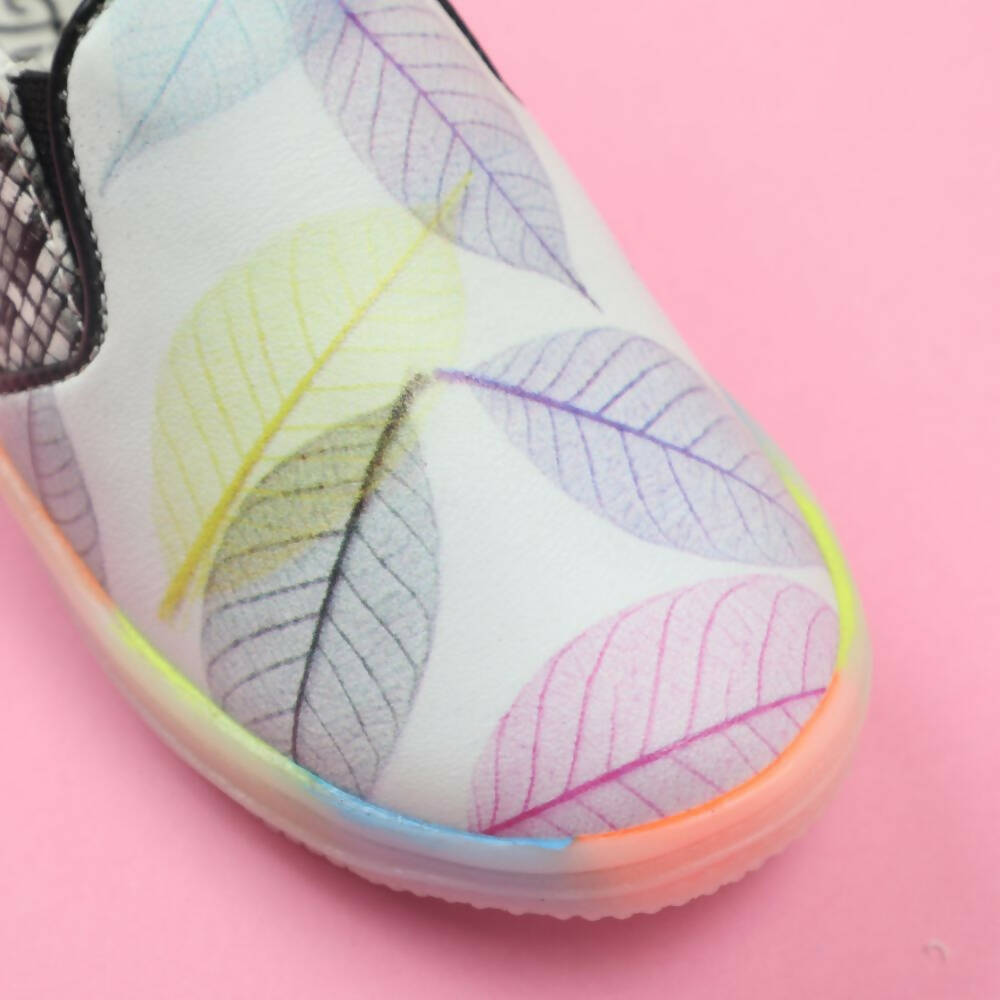 Tiny Bugs Girls Leaf Printed Slip Ons Sneakers - White - Distacart