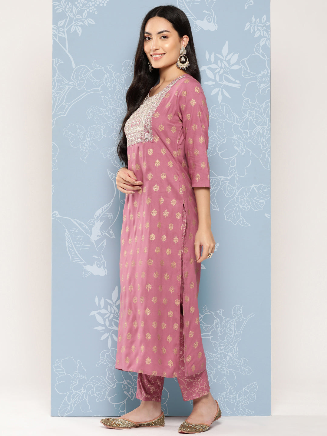 NOZ2TOZ Women Mauve Embroidered Straight Kurta With Palazzo And Net Dupatta - Distacart