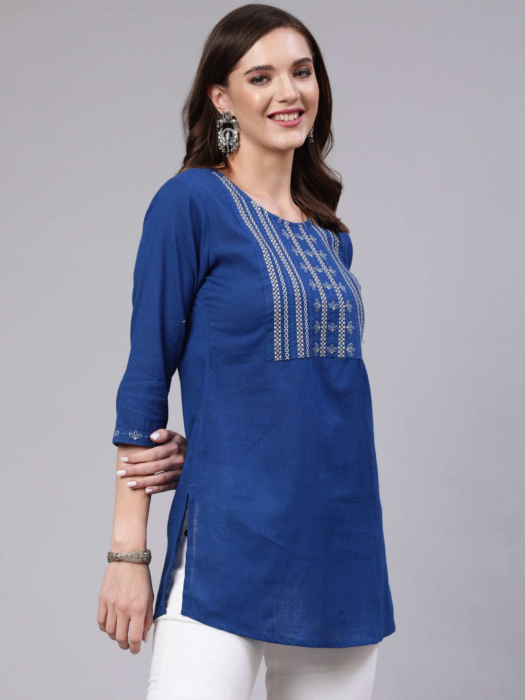 NOZ2TOZ Women Blue Embroidered Straight Tunic - Distacart