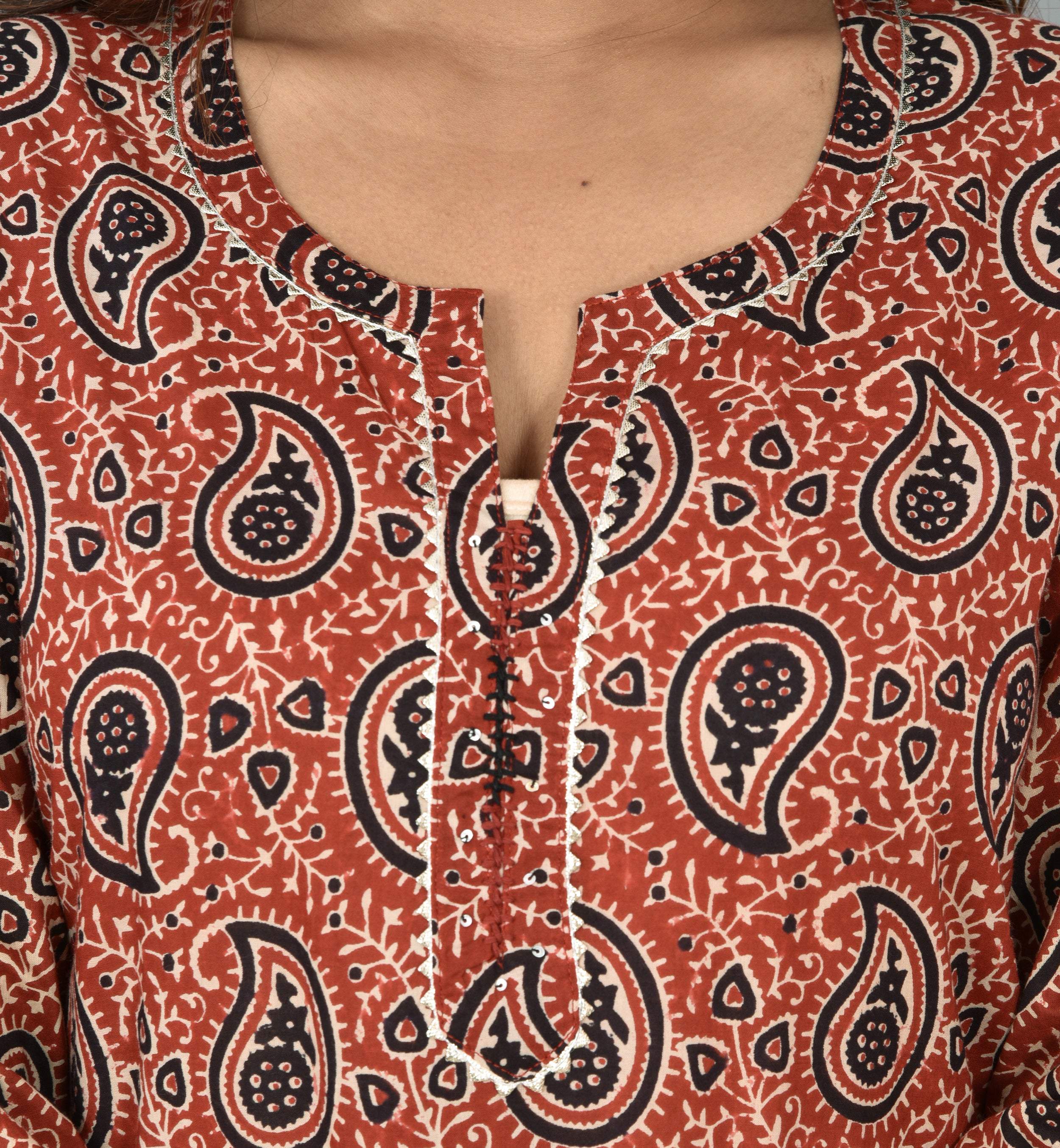 Kaajh Women's Red Paisley Print Cotton Suit Set - Distacart