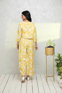 Thumbnail for Myshka Women Yellow Printed Pastels Co-Ords - Distacart