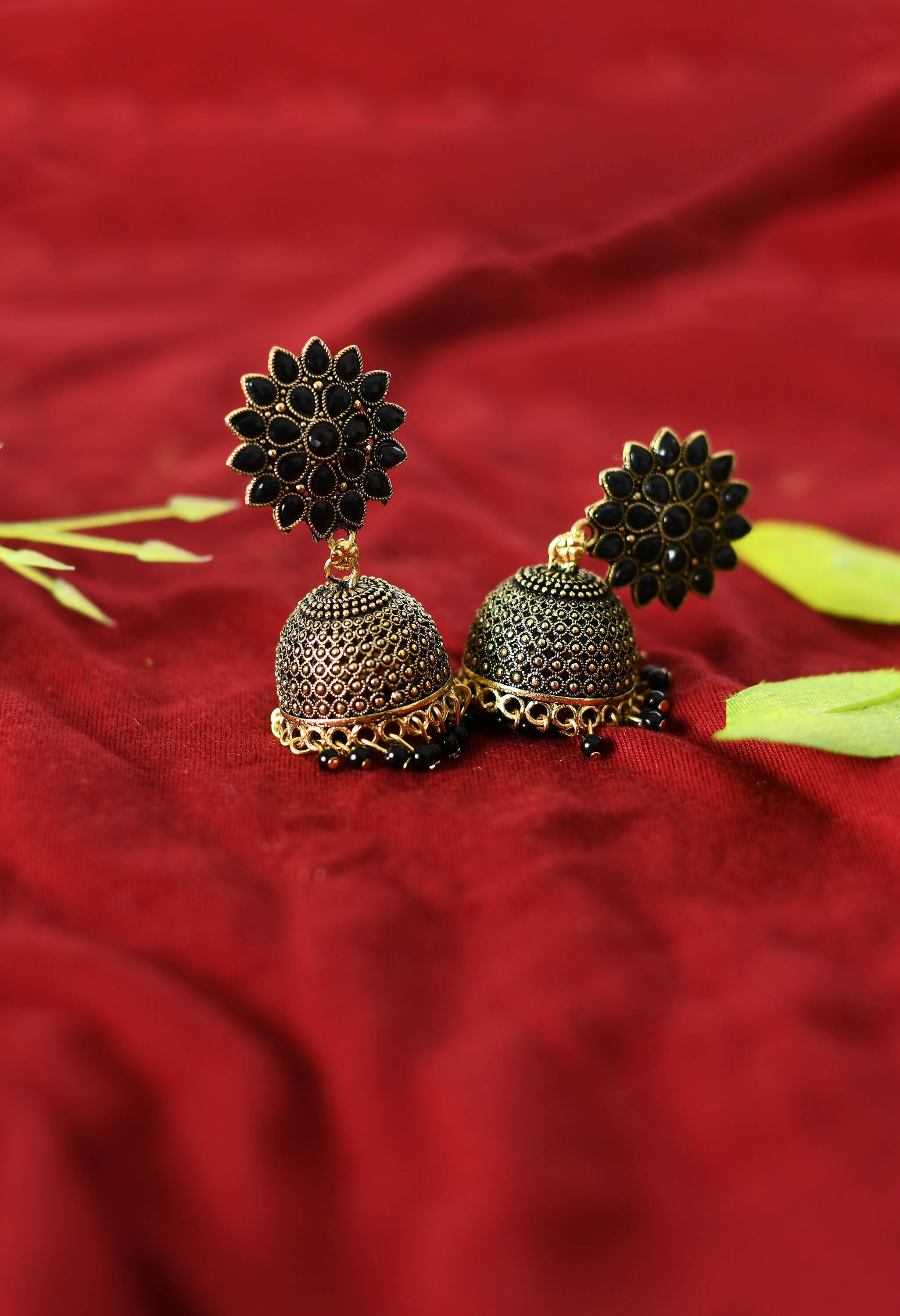 Mominos Fashion Joharkamal Kundan work Jhumka with Black Beads - Distacart