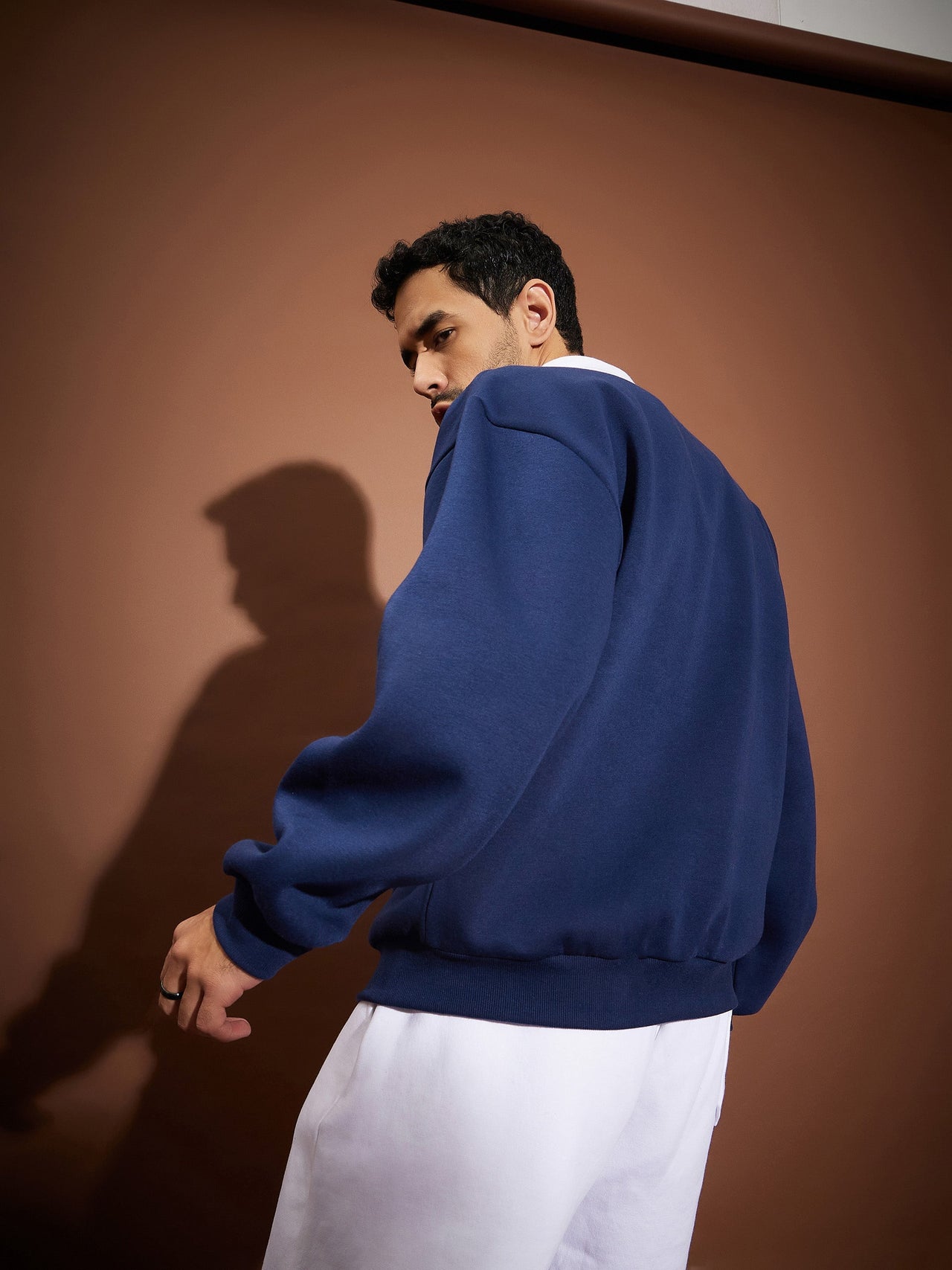 Lyush Men Navy Contrast Collar Oversized Sweatshirt - Distacart