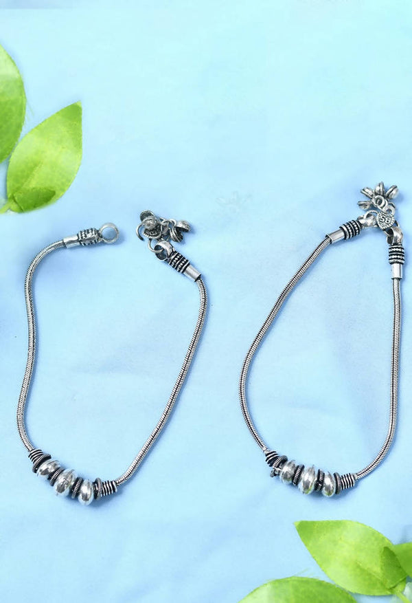 Mominos Fashion Kamal Johar Oxidised Party Wear Silver Anklets