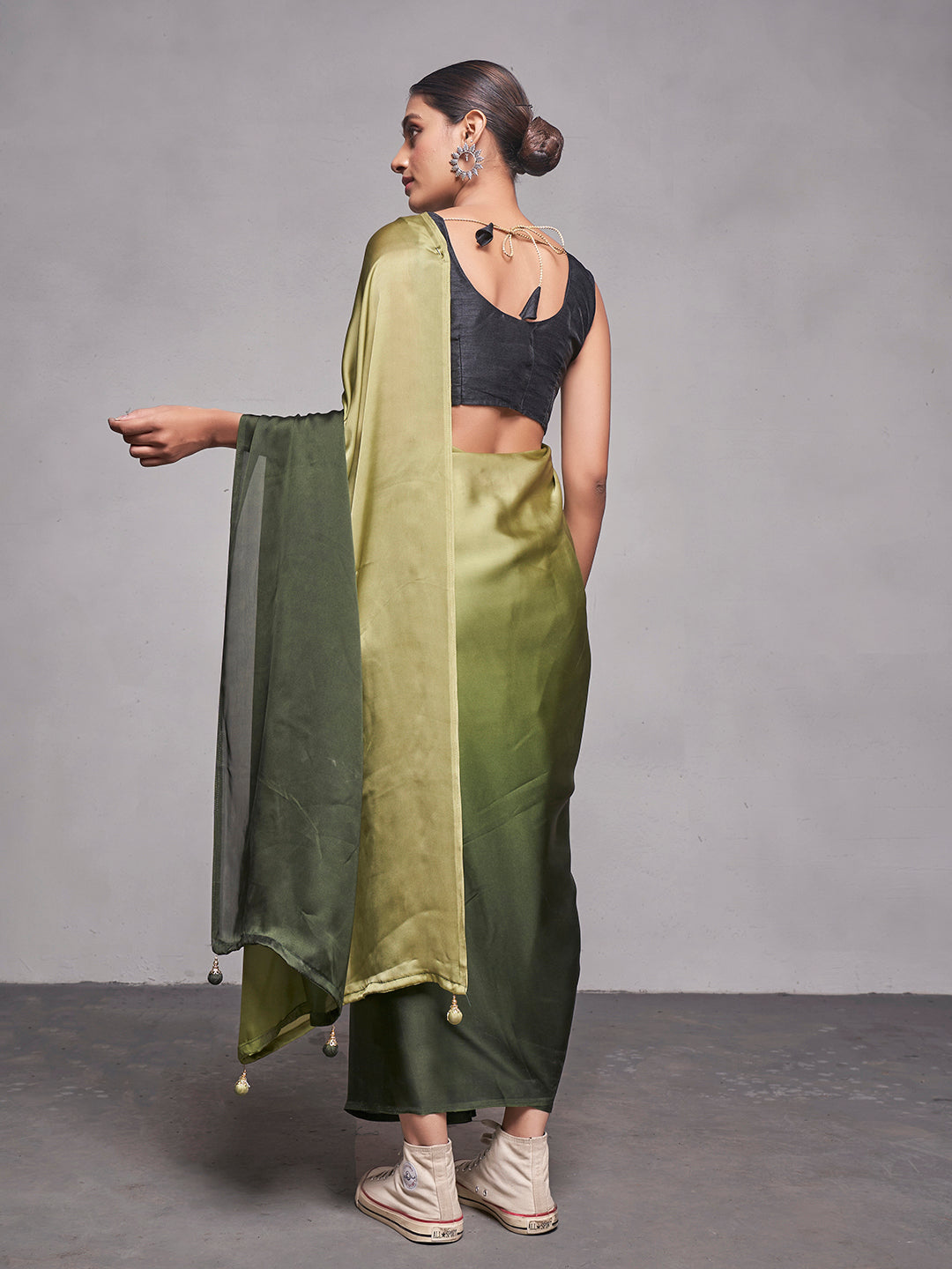 NOZ2TOZ Women Party Wear Printed Saree with Designer Un Stitched Blouse - Green - Distacart