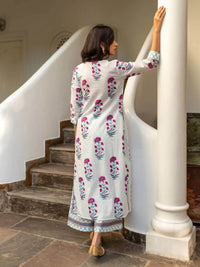 Thumbnail for Malishka Women's White Cotton Floral Printed Kurta Palazzo Set With Dupatta - White & Purple - Distacart