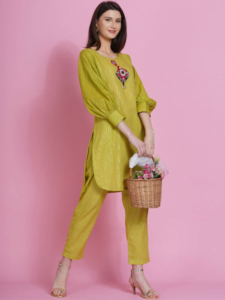 Women Republic Green Lurex Cotton Hand Embroidered Kurta With Pants - Distacart
