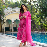 Thumbnail for Malishka Women's Pink Cotton Bandhani Kurta Pant Set With Dupatta - Pink - Distacart