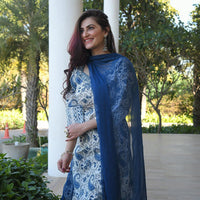 Thumbnail for Malishka Women's Blue Cotton Floral Printed Kurta Pant Set With Dupatta - White & Blue - Distacart