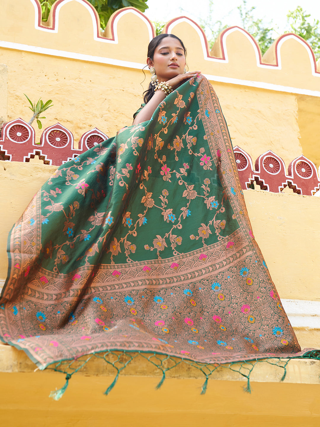 Janasya Green Banarasi Silk Woven Dual Tone Floral Design Banarasi Silk Saree - Distacart