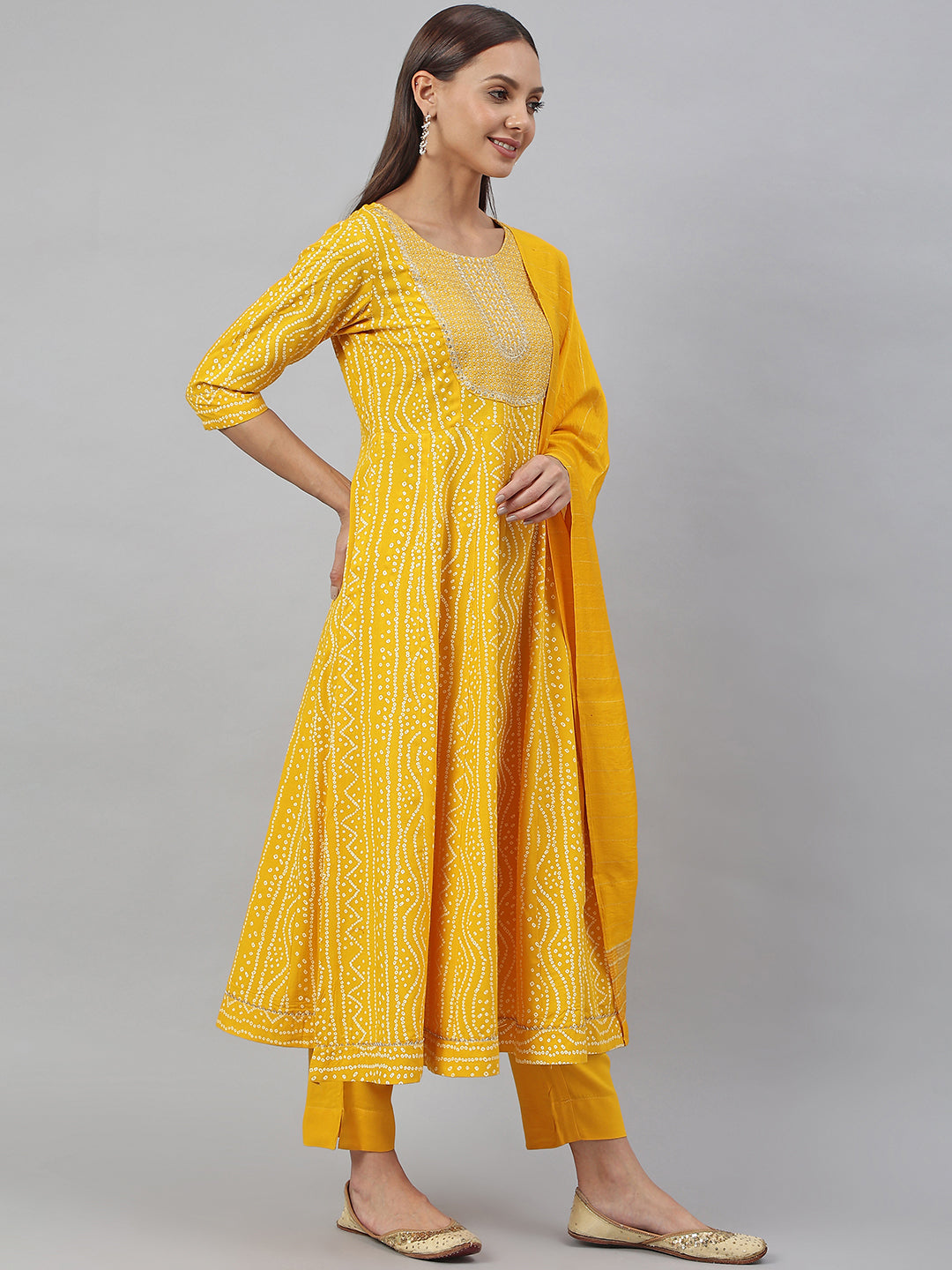 Janasya Women's Yellow Cotton Bandhej Kurta With Pant And Dupatta - Distacart
