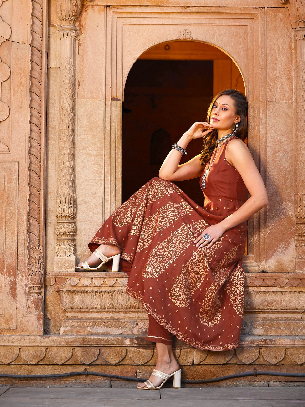 Lyush Women Rust Kali Foil Sleeveless Anarkali Kurta With Pants - Distacart