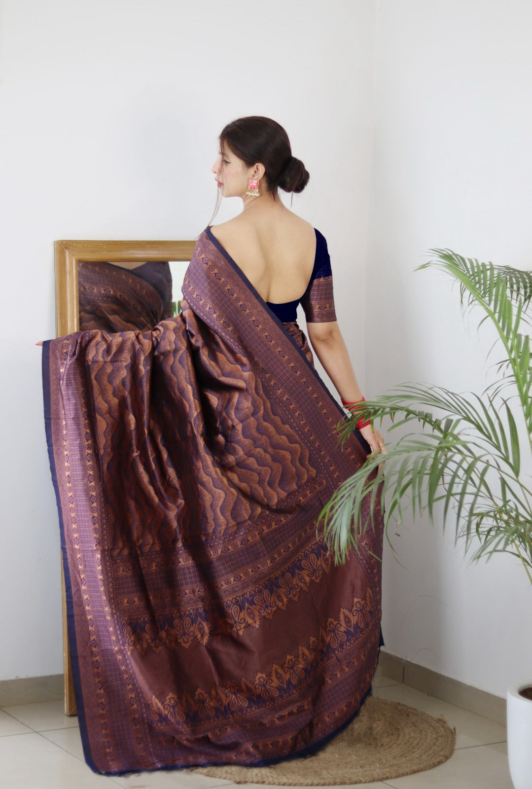 Vamika Weaving Banarasi Jacquard navy Kanjivaram Saree - Distacart