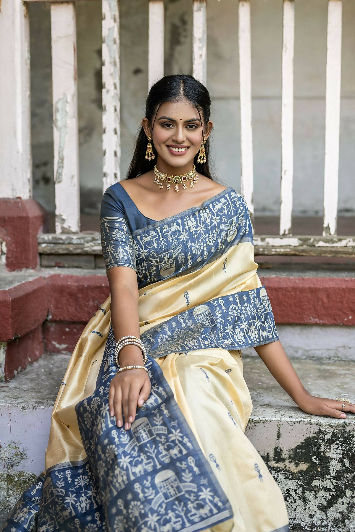 Vishnu Weaves Women's Blue Handloom Raw Silk Woven Saree with Blouse - Distacart