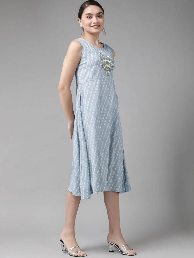 Yufta Women Blue & White Floral Printed Ethnic A-Line Midi Dress with Jacket