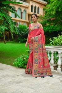 Thumbnail for Vishnu Weaves Women's Red Banarasi Silk Kashmiri Woven Saree with Blouse - Distacart