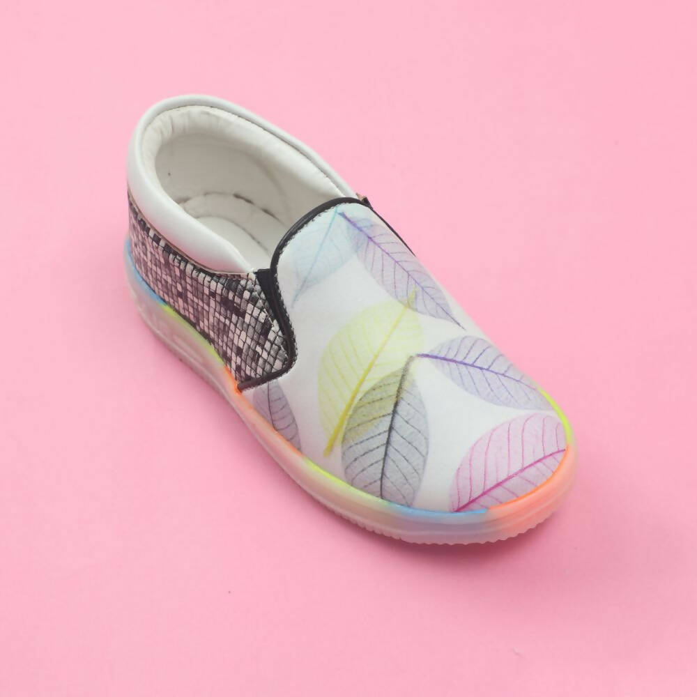Tiny Bugs Girls Leaf Printed Slip Ons Sneakers - White - Distacart