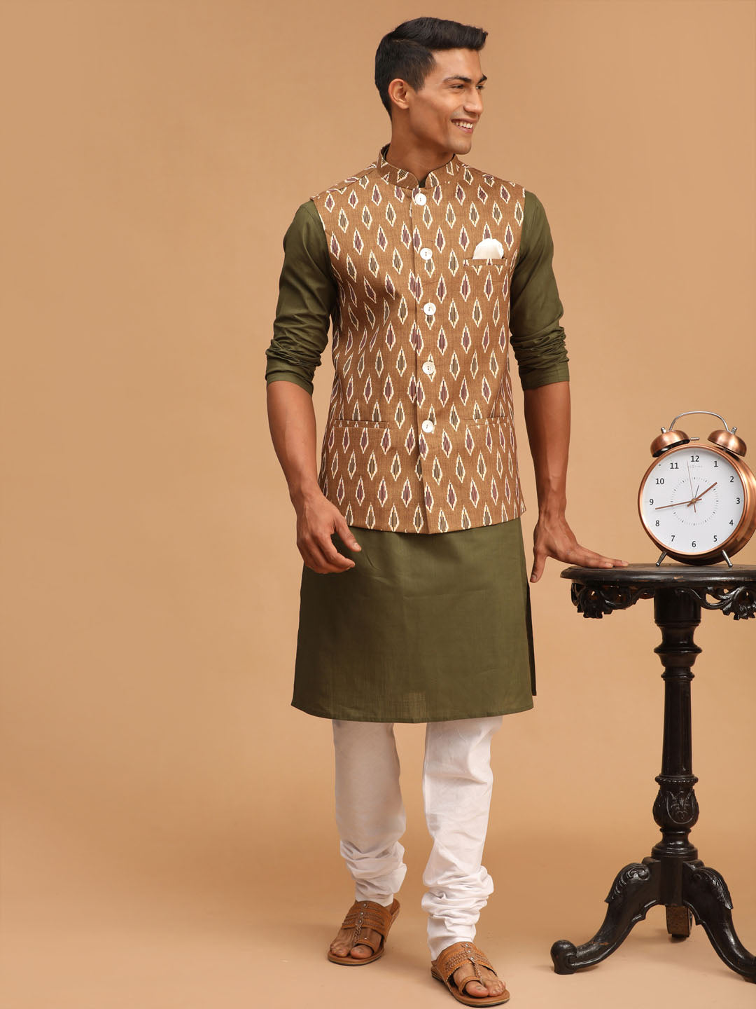 Vastramay Men's Green And White Cotton Blend Jacket, Kurta And Pyjama Set - Distacart