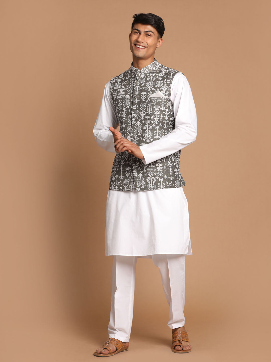 Vastramay Men's Green And White Pure Cotton Jacket, Kurta And Pyjama Set - Distacart