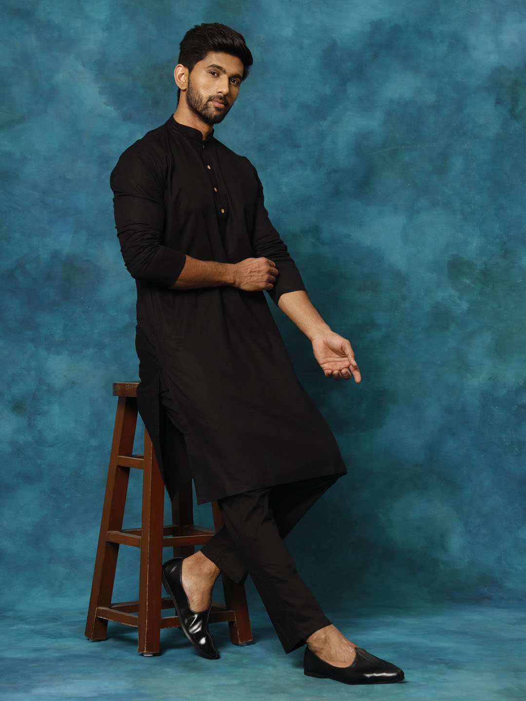 Vastramay Men's Black Cotton Blend Kurta Pyjama Set - Distacart