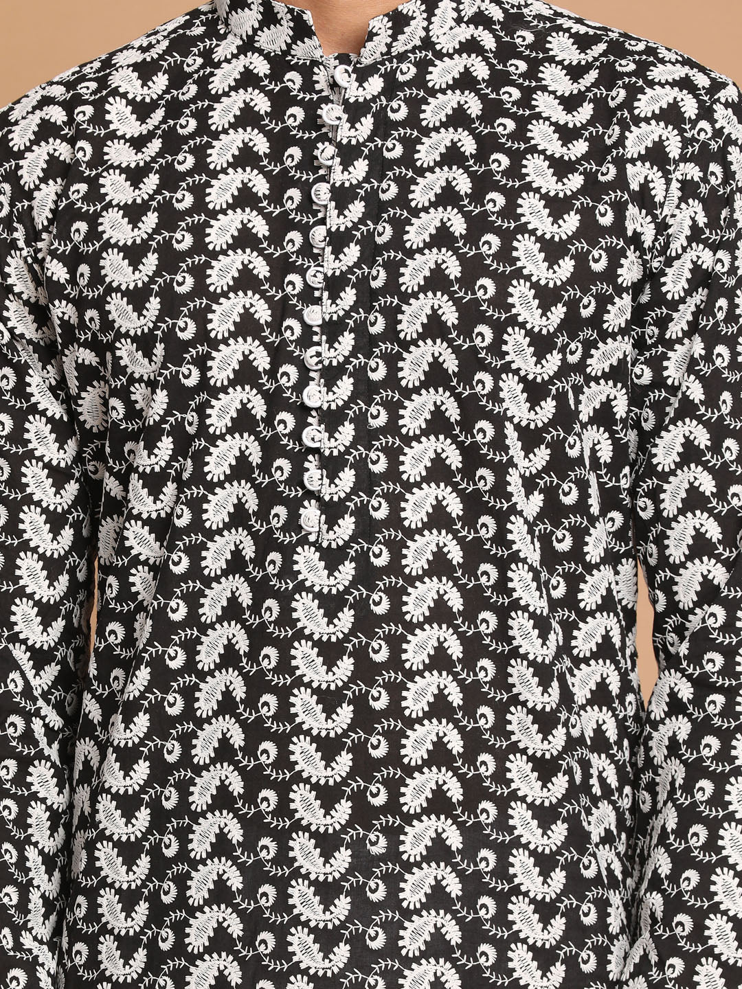 Vastramay Men's Black And White Pure Cotton Kurta - Distacart