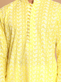 Thumbnail for Vastramay Men's Mustard And White Pure Cotton Kurta Pyjama Set - Distacart
