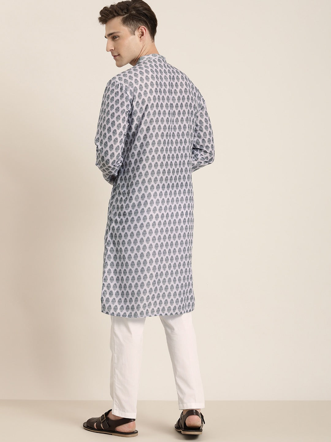 Vastramay Men's Grey And White Cotton Blend Kurta Pyjama Set - Distacart