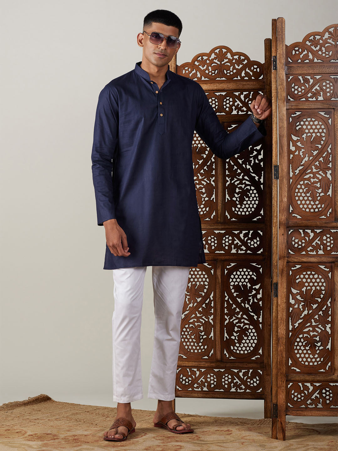 Vastramay Men's Navy Blue And White Cotton Blend Kurta Pyjama Set - Distacart