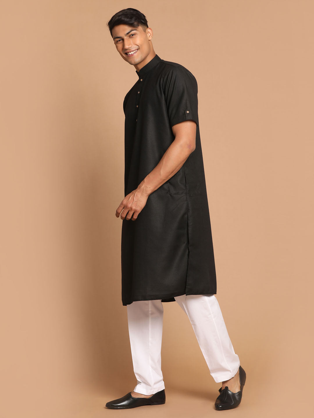 VM by Vastramay Men's Black And White Cotton Blend Kurta Pyjama Set - Distacart