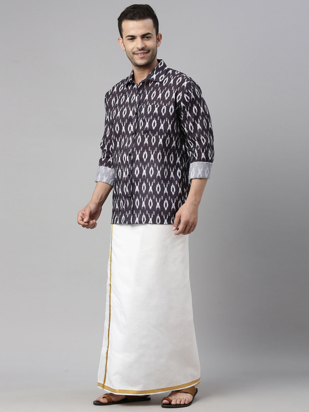 Vastramay Men's Black Cotton Blend Ethnic Shirt And Mundu Set - Distacart