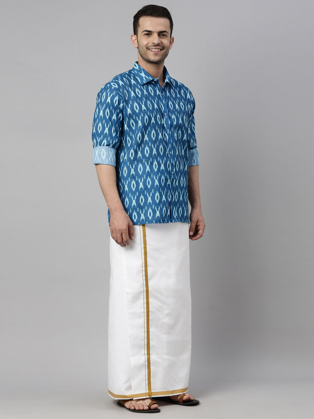 Vastramay Men's Turquoise Cotton Blend Ethnic Shirt And Mundu Set - Distacart