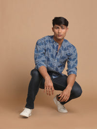 Thumbnail for Shvaas By Vastramay Men's Indigo Blue Cotton Ethnic Shirt - Distacart