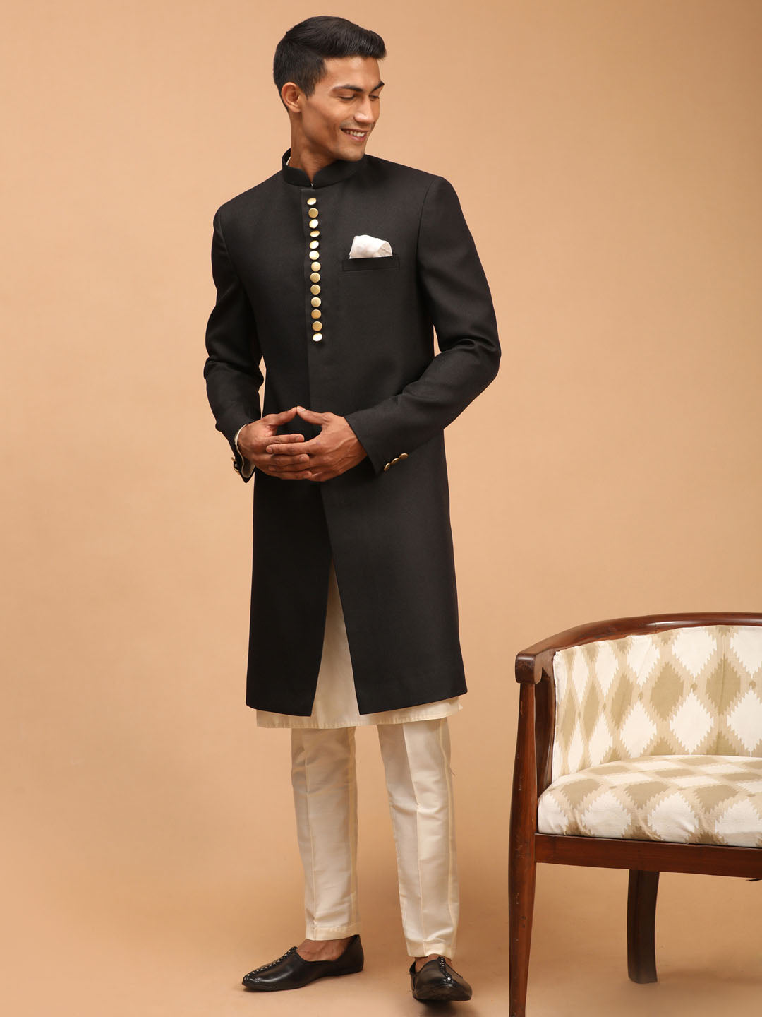 Vastramay Men's Black And Cream Viscose Sherwani Set - Distacart