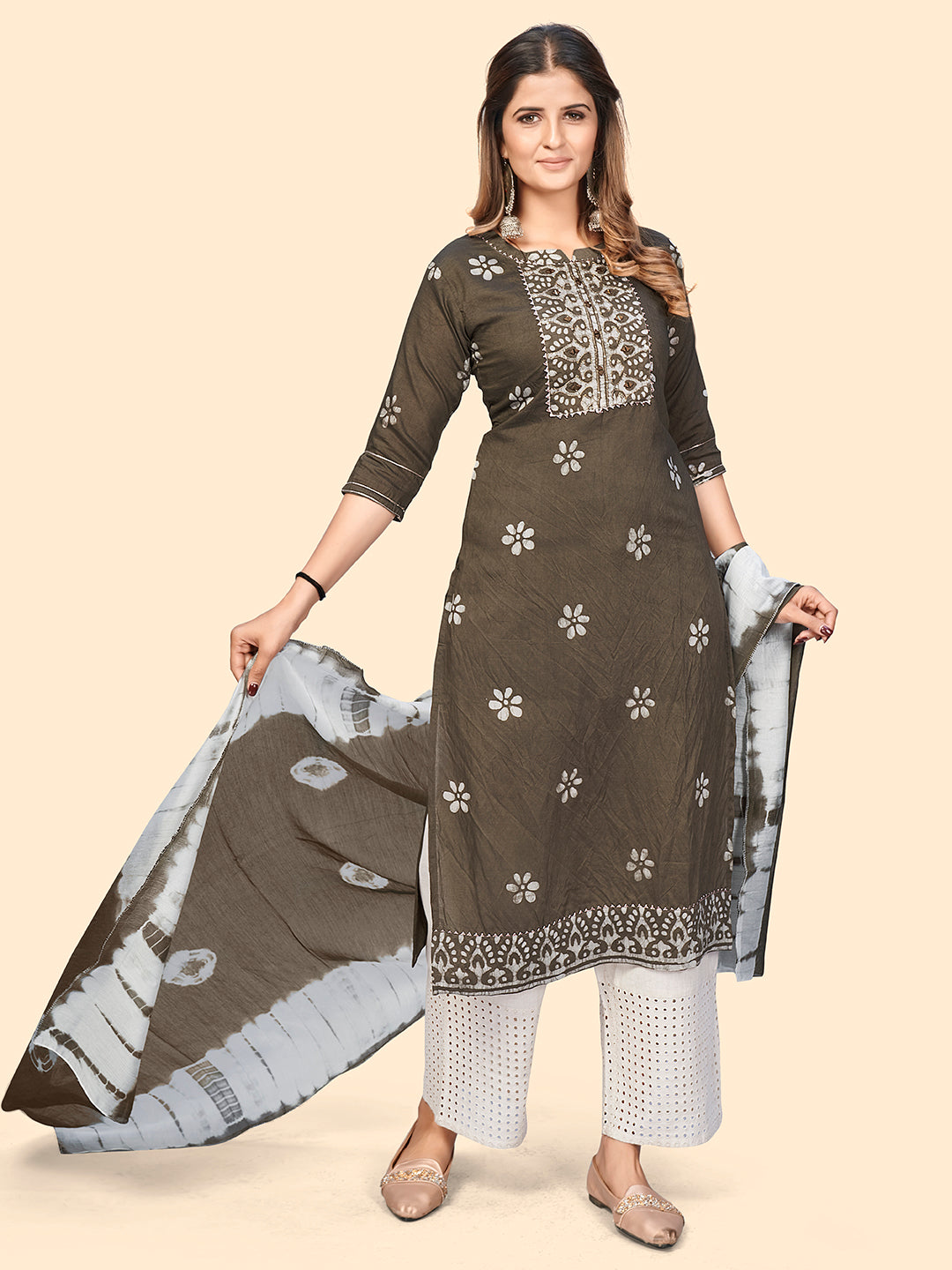 NOZ2TOZ Women's Batik Print & Mirror Straight Chanderi Grey Stitched Kurta With Dupatta - Distacart