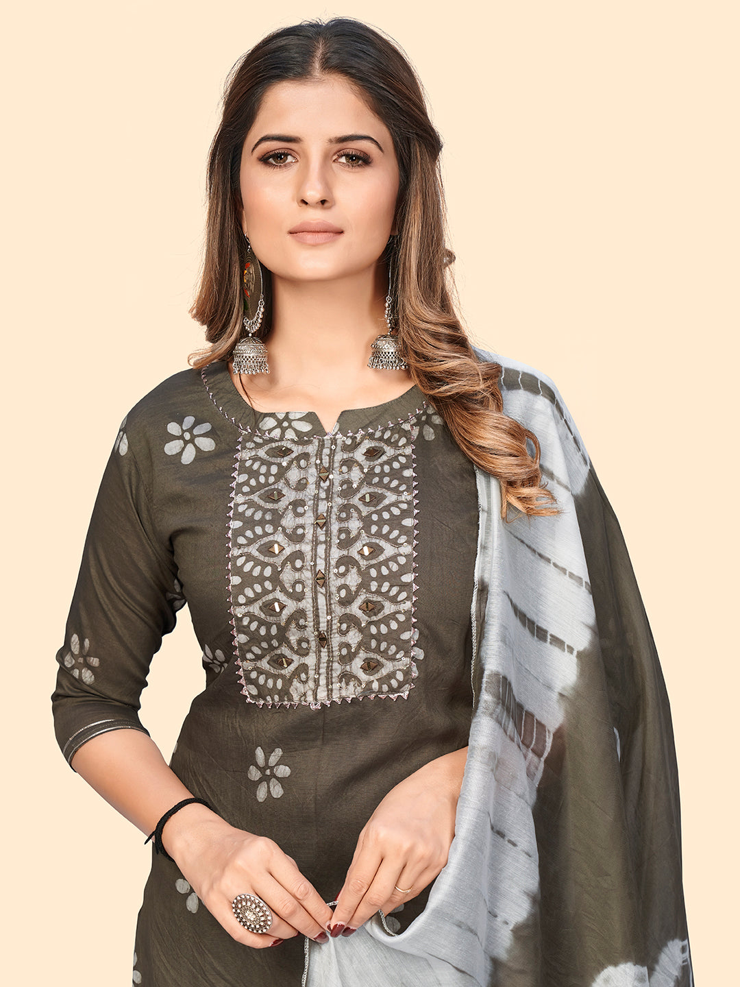 NOZ2TOZ Women's Batik Print & Mirror Straight Chanderi Grey Stitched Kurta With Dupatta - Distacart