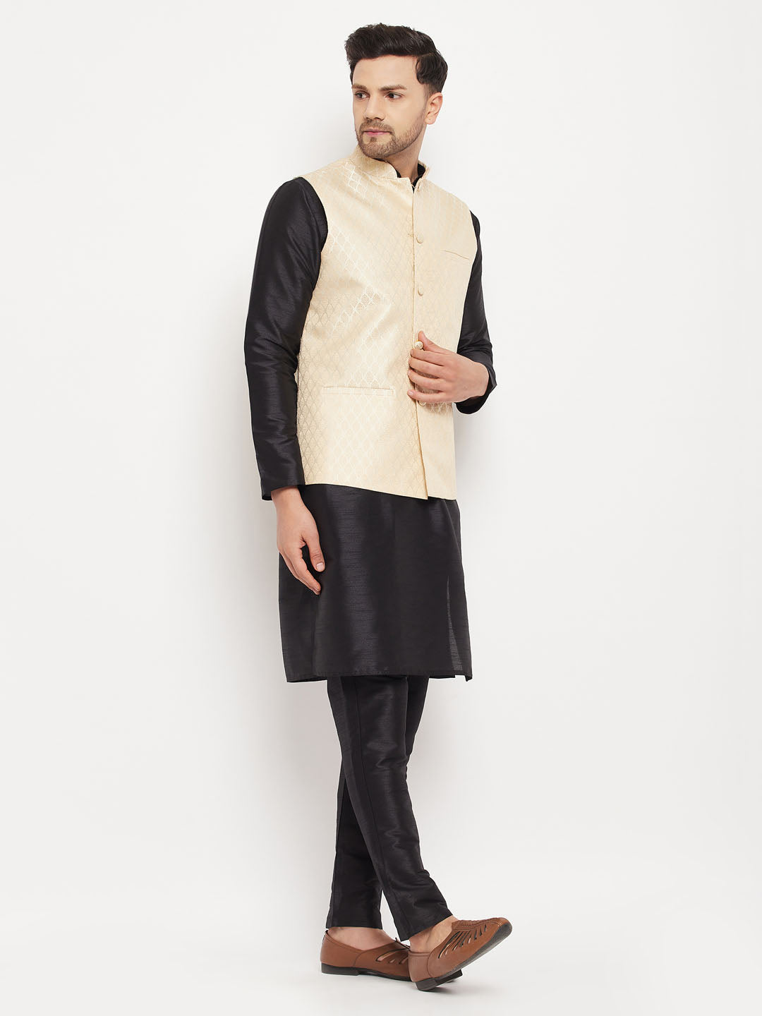 VM by Vastramay Men's Cream And Black Silk Blend Jacket, Kurta And Pyjama Set - Distacart