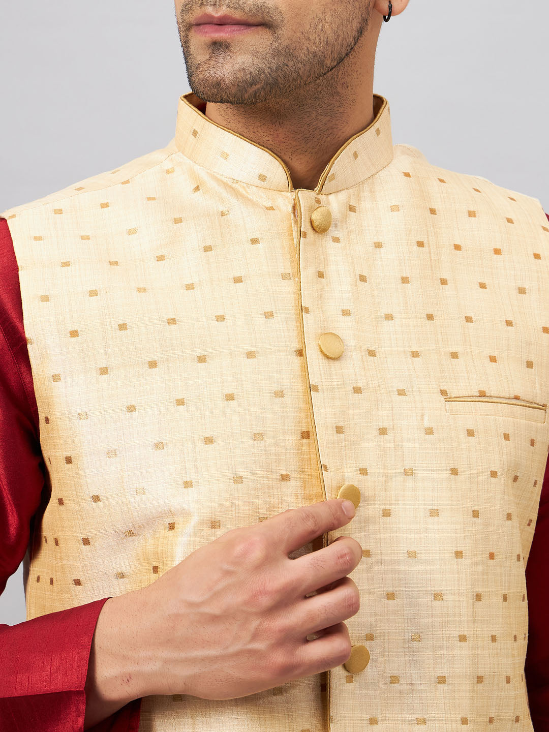 VM by Vastramay Men's Maroon And Gold Silk Blend Jacket, Kurta And Pyjama Set - Distacart