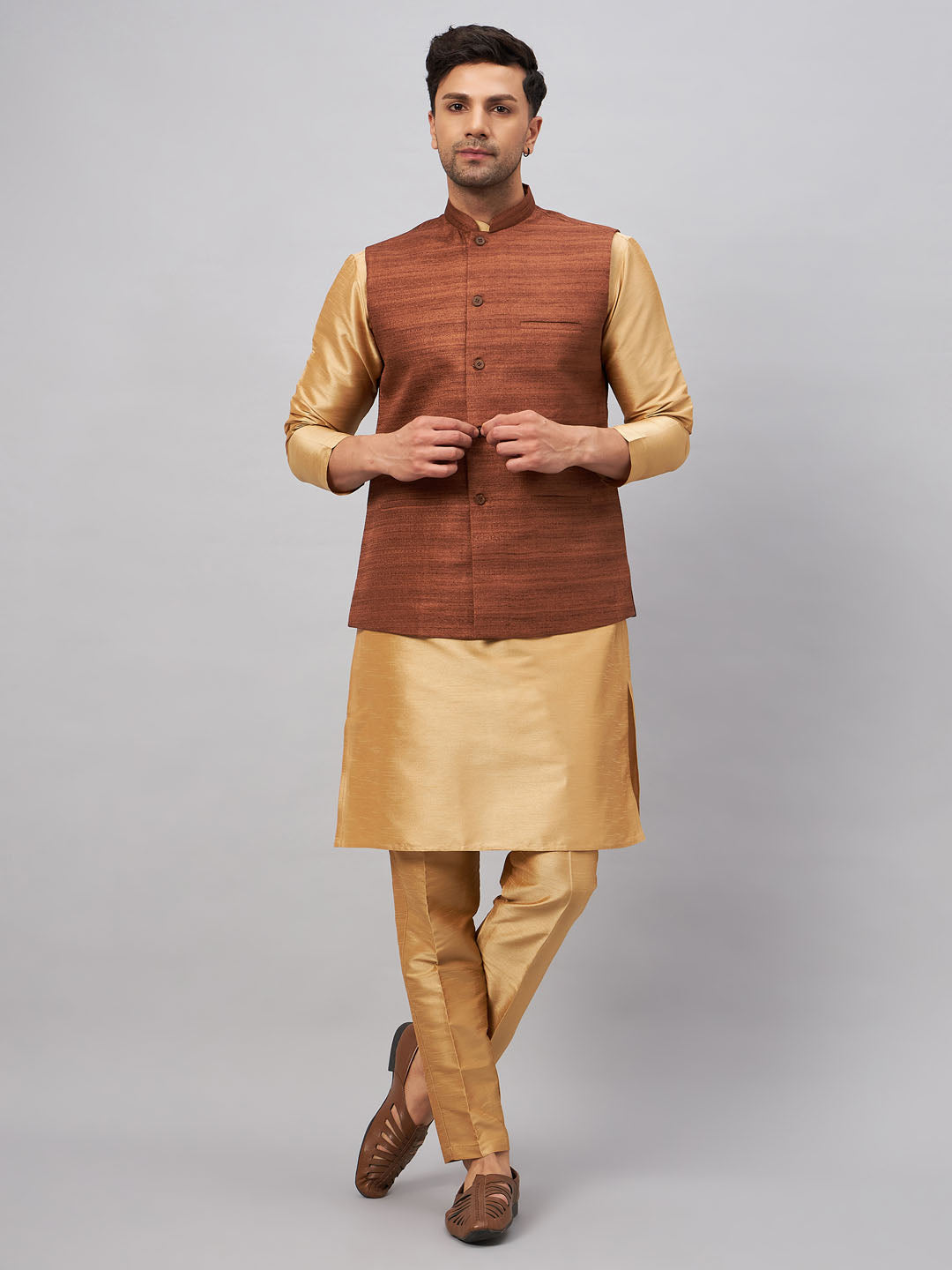 VM by Vastramay Men's Coffee And Rose Gold Silk Blend Jacket, Kurta And Pyjama Set - Distacart