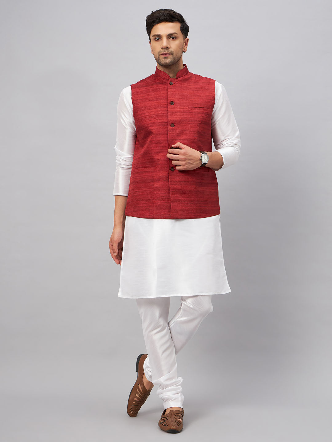 VM by Vastramay Men's Maroon And White Silk Blend Jacket, Kurta And Pyjama Set - Distacart