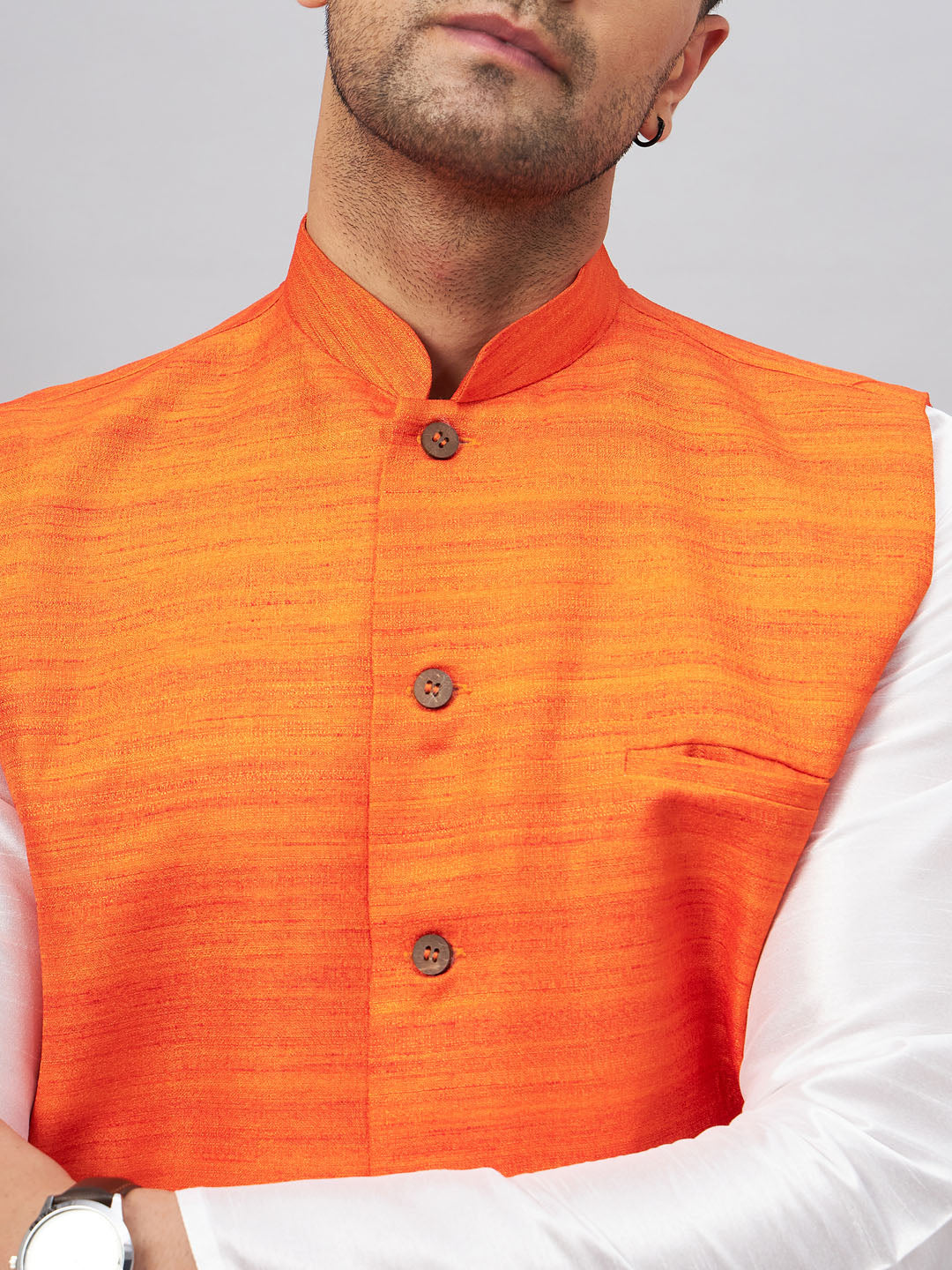 VM by Vastramay Men's Orange And White Silk Blend Jacket, Kurta And Pyjama Set - Distacart