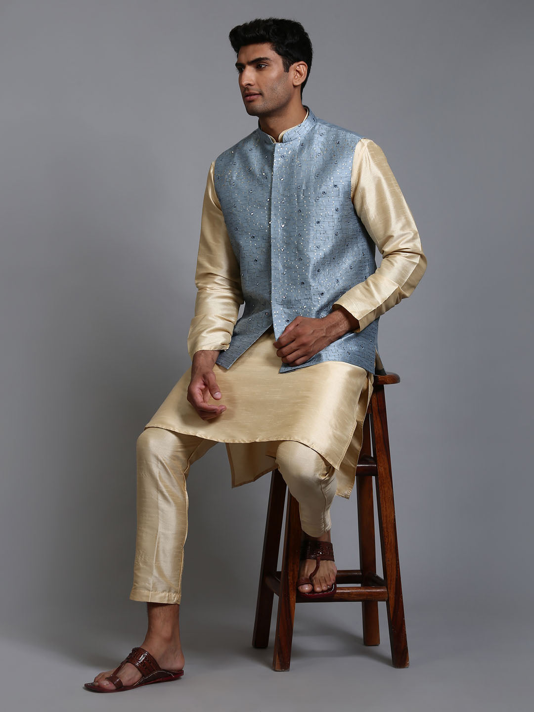 VM by Vastramay Men's Grey And Gold Silk Blend Jacket, Kurta And Pyjama Set - Distacart
