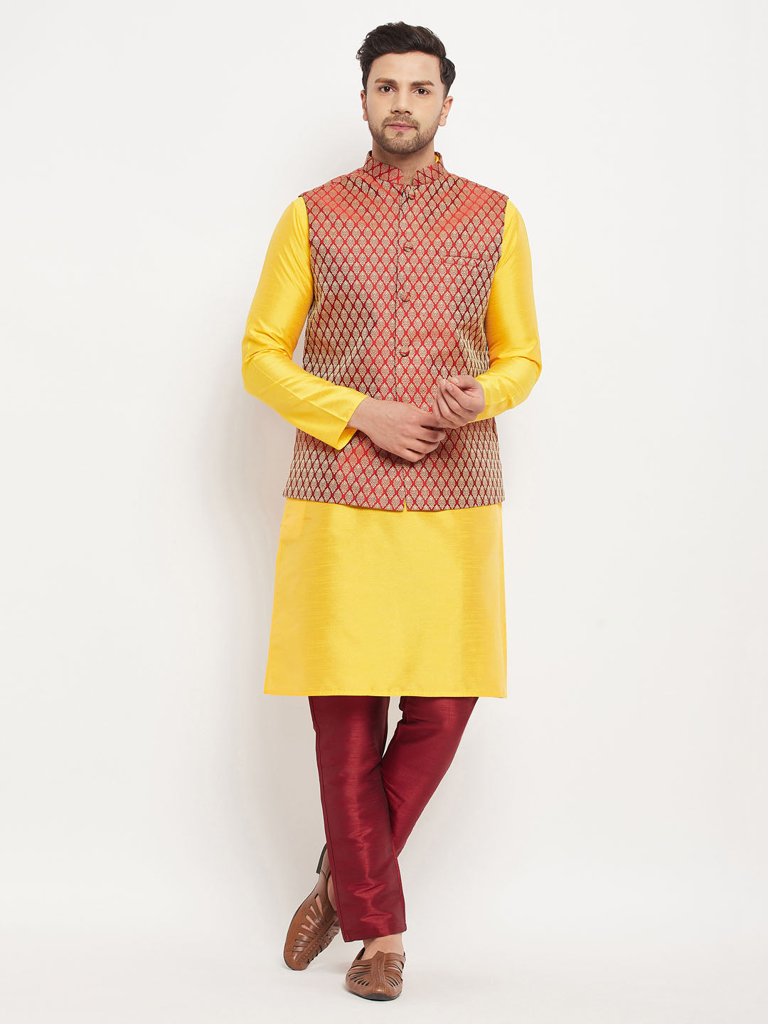 VM by Vastramay Men's Yellow And Maroon Silk Blend Jacket, Kurta And Pyjama Set - Distacart