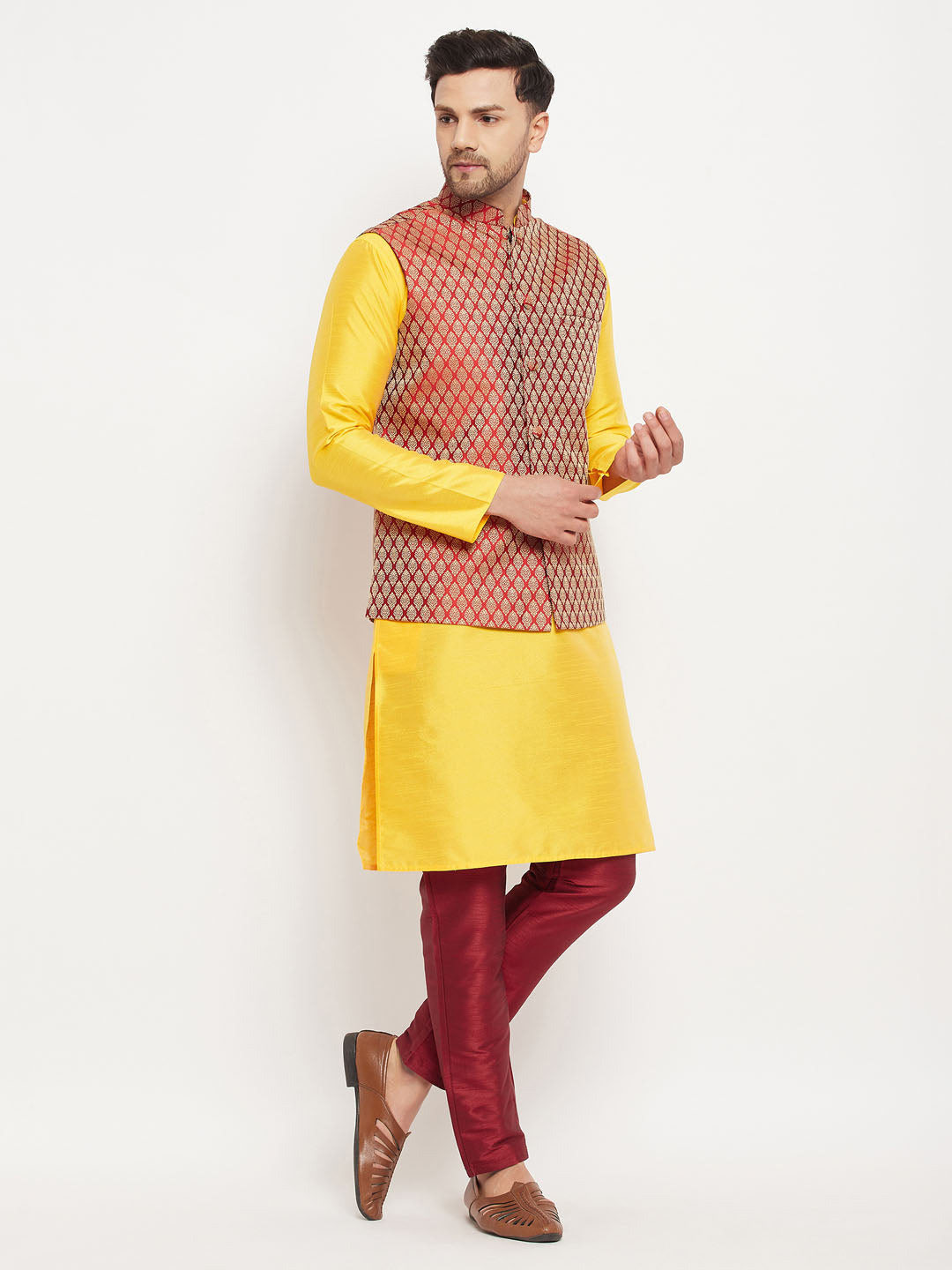 VM by Vastramay Men's Yellow And Maroon Silk Blend Jacket, Kurta And Pyjama Set - Distacart