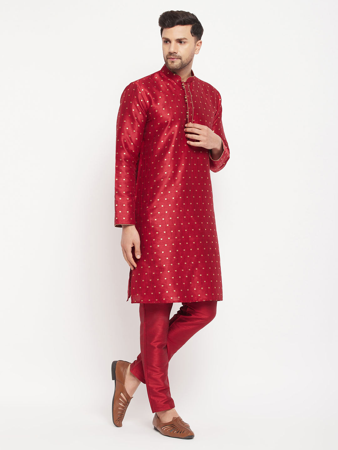 VM by Vastramay Men's Maroon Silk Blend Kurta Pyjama Set - Distacart
