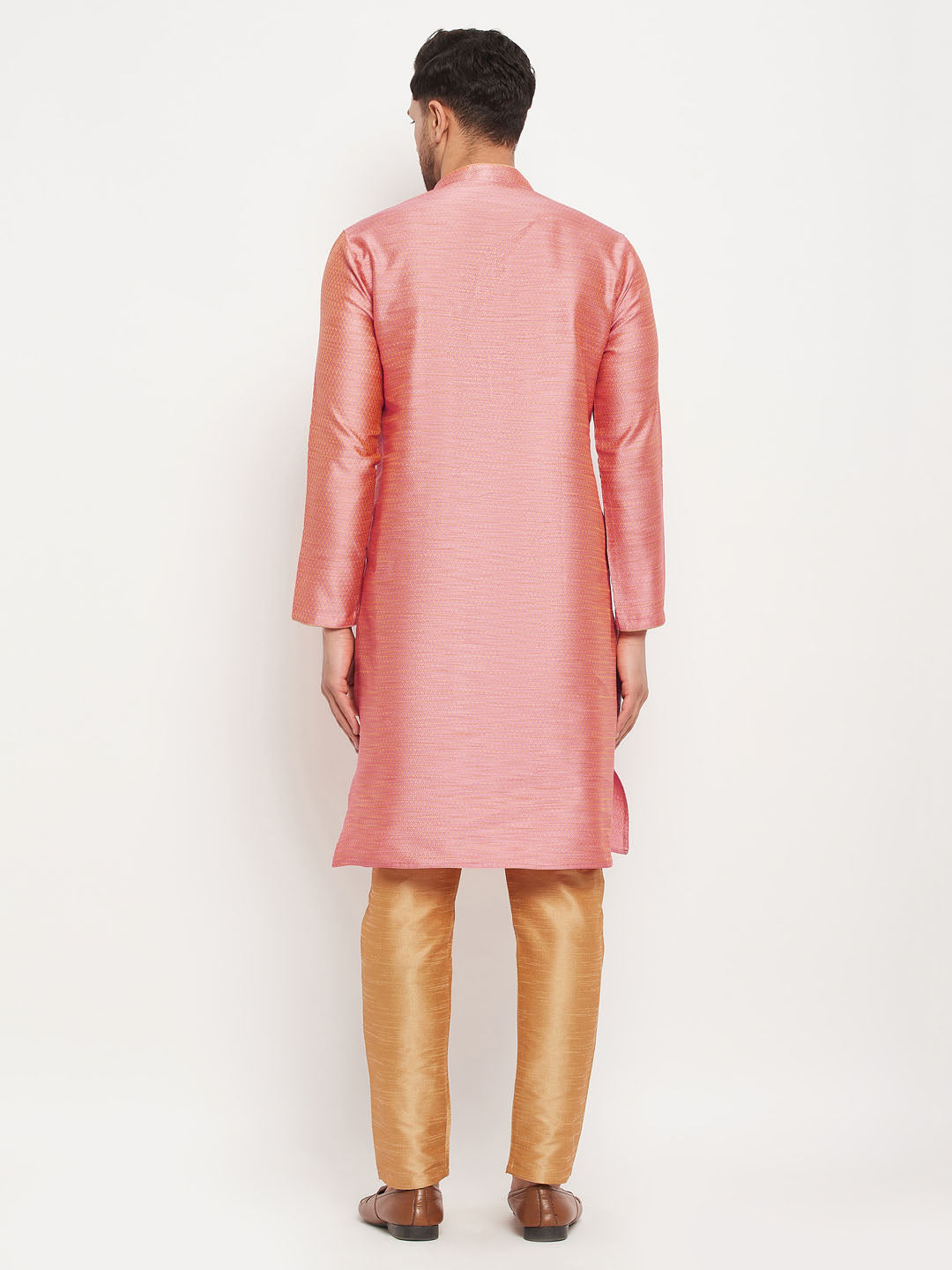 VM by Vastramay Men's Pink And Rose Gold Silk Blend Kurta Pyjama Set - Distacart
