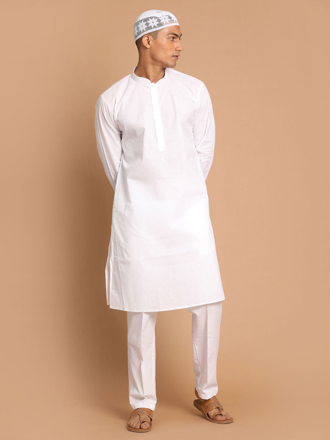 VM by Vastramay Men's White Cotton Blend Kurta Pyjama Set - Distacart