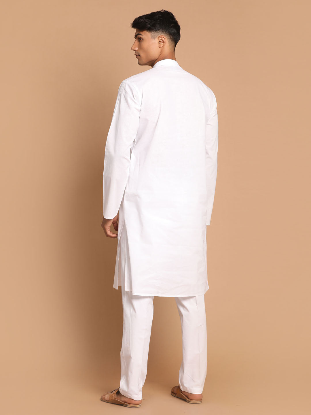 VM by Vastramay Men's White Cotton Blend Kurta Pyjama Set - Distacart