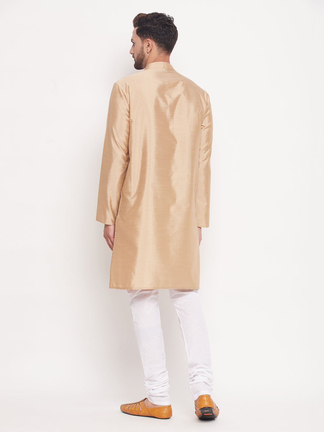 VM by Vastramay Men's Beige And White Silk Blend Kurta Pyjama Set - Distacart